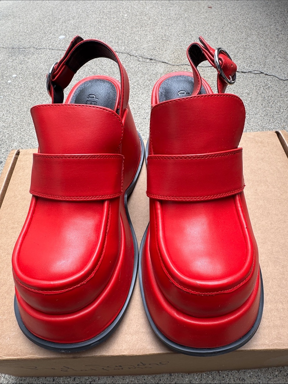 Delia’s Platform Slingback Loafer Sandals in Red - Picture 5 of 5